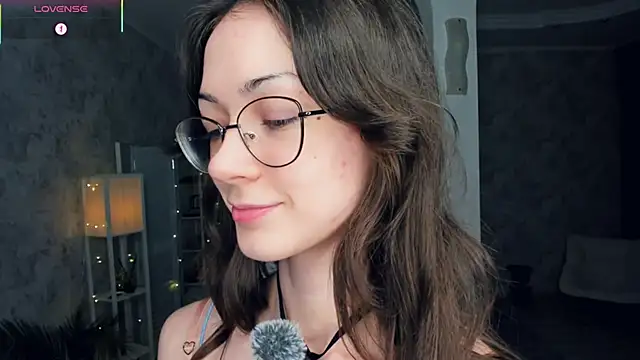 Snapshot of ReneeLippeatt chatting on 12, 2, 2026 ReneeLippeatt online show from 12, 2, 2026