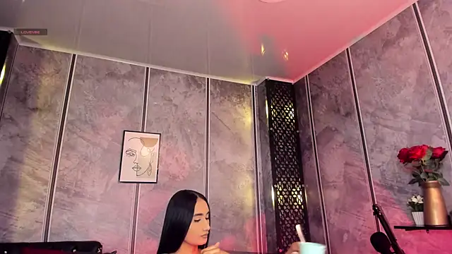 Snapshot of amaraa_lewiis chatting on 10, 10, 2025 amaraa lewiis online show from 10, 10, 2025