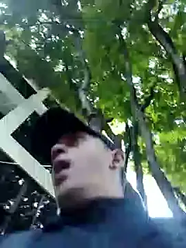 Snapshot of MaximoHall86 chatting on 21, 10, 2025 MaximoHall86 online show from 21, 10, 2025