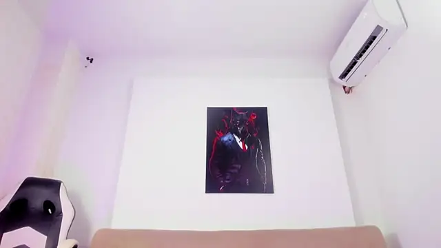 Snapshot of MaximoHall86 chatting on 15, 11, 2025 MaximoHall86 online show from 15, 11, 2025