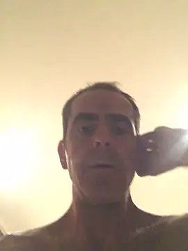 Snapshot of tiago1981pt chatting on 28, 10, 2025 tiago1981pt online show from 28, 10, 2025