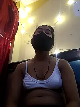 Snapshot of Mansi01 chatting on 28, 9, 2025 Mansi01 online show from 28, 9, 2025
