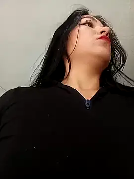 Snapshot of _Luna-1 chatting on 21, 10, 2025 Luna-1 online show from 21, 10, 2025