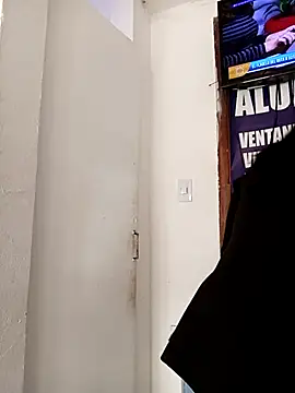 Snapshot of _Luna-1 chatting on 2, 2, 2026 Luna-1 online show from 2, 2, 2026