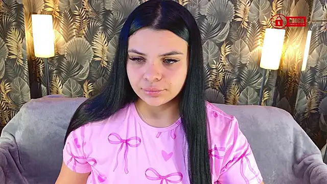 Snapshot of ThiccMady chatting on 3, 11, 2025 ThiccMady online show from 3, 11, 2025