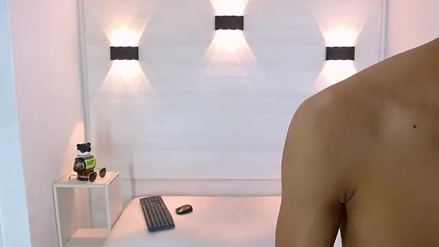 Snapshot of marcus_hans_ chatting on 17, 10, 2025 marcus hans online show from 17, 10, 2025