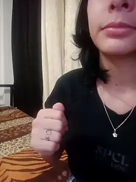 Snapshot of xoxo_milk chatting on 23, 10, 2025 xoxo milk online show from 23, 10, 2025