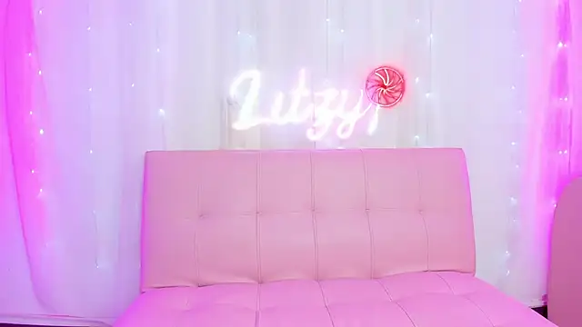 Snapshot of Pink1_ chatting on 9, 10, 2025 Pink1 online show from 9, 10, 2025