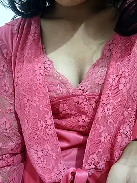 Snapshot of anayahotty chatting on 6, 10, 2025 anayahotty online show from 6, 10, 2025