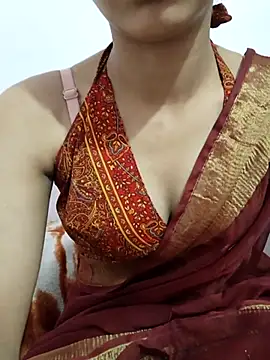 Snapshot of anayahotty chatting on 12, 10, 2025 anayahotty online show from 12, 10, 2025