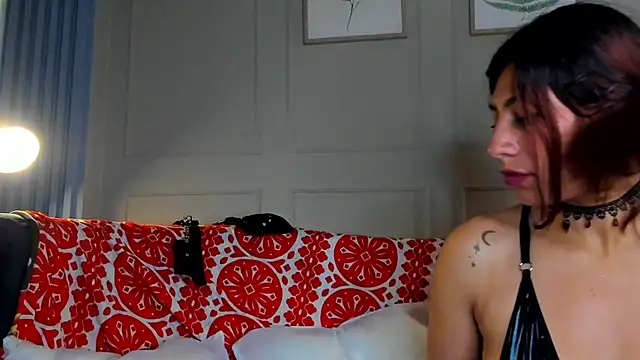 Snapshot of AlisonCold chatting on 10, 10, 2025 AlisonCold online show from 10, 10, 2025