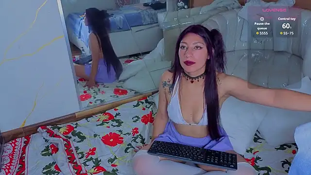 Snapshot of AlisonCold chatting on 31, 10, 2025 AlisonCold online show from 31, 10, 2025