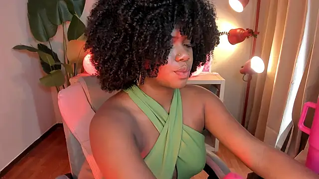 Snapshot of kehlannis_ chatting on 7, 3, 2026 kehlannis online show from 7, 3, 2026