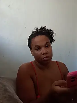 Snapshot of PrettahSantos chatting on 3, 7, 2026 PrettahSantos online show from 3, 7, 2026