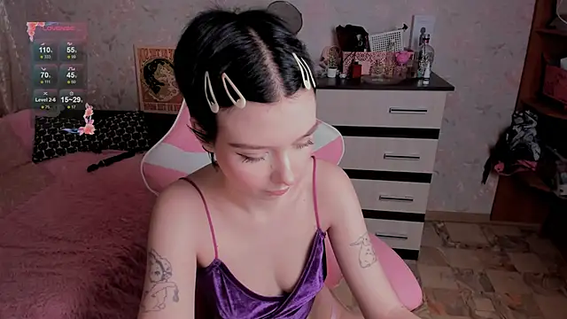 Snapshot of margopink chatting on 12, 11, 2025 margopink online show from 12, 11, 2025