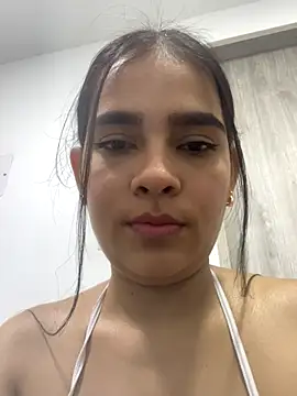 Snapshot of Valery_lux16 chatting on 6, 11, 2025 Valery lux16 online show from 6, 11, 2025