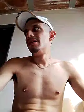 Snapshot of LATINO27CM chatting on 23, 9, 2025 LATINO27CM online show from 23, 9, 2025