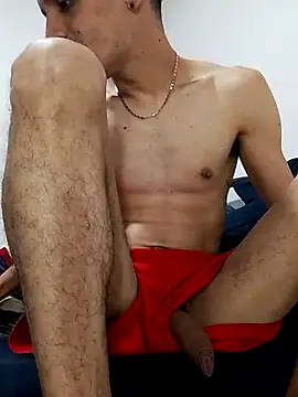 Snapshot of LATINO27CM chatting on 13, 10, 2025 LATINO27CM online show from 13, 10, 2025