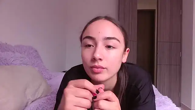 Snapshot of Innerpeace_ chatting on 19, 10, 2025 Innerpeace online show from 19, 10, 2025