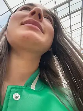 Snapshot of Innerpeace_ chatting on 30, 10, 2025 Innerpeace online show from 30, 10, 2025