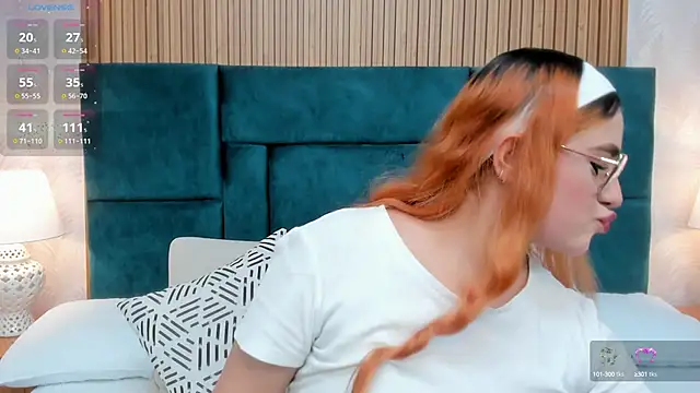 Snapshot of Amber_kiss_ chatting on 7, 10, 2025 Amber kiss online show from 7, 10, 2025