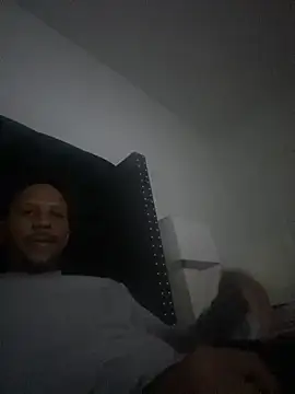 Snapshot of smuckle899 chatting on 15, 10, 2025 smuckle899 online show from 15, 10, 2025