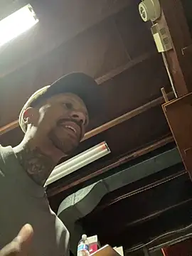 smuckle899 online show from 10, 3, 2026