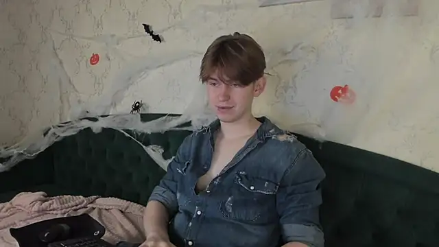 Snapshot of Vincent_Pots chatting on 18, 10, 2025 Vincent Pots online show from 18, 10, 2025