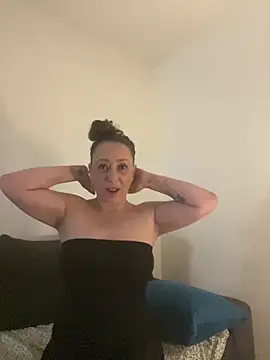 Reine du Vice84 online show from 6, 2, 2026