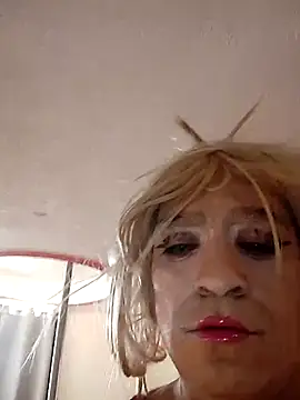 transreyna online show from 13, 6, 2026