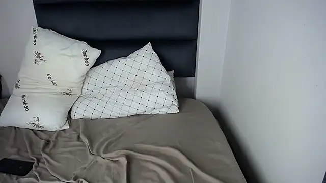 Juiceybileh online show from 25, 11, 2025