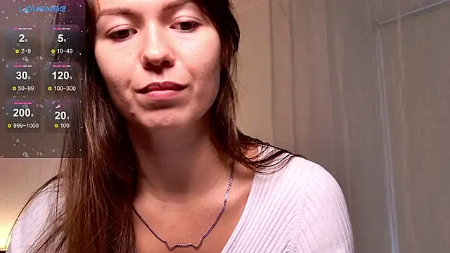 Snapshot of EllaCanny chatting on 6, 10, 2025 EllaCanny online show from 6, 10, 2025