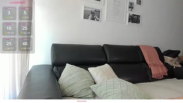 Snapshot of BulmaCeibe chatting on 5, 10, 2025 BulmaCeibe online show from 5, 10, 2025