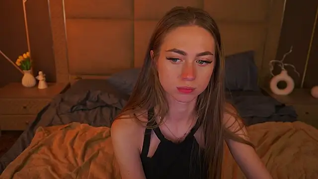 Snapshot of GoGoDream chatting on 2, 10, 2025 GoGoDream online show from 2, 10, 2025