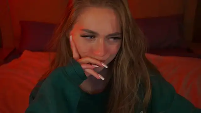 Snapshot of GoGoDream chatting on 10, 10, 2025 GoGoDream online show from 10, 10, 2025