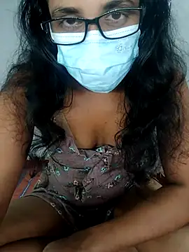 Snapshot of sexybolegirl chatting on 25, 10, 2025 sexybolegirl online show from 25, 10, 2025