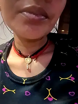 Snapshot of KumariPayal chatting on 8, 11, 2025 KumariPayal online show from 8, 11, 2025