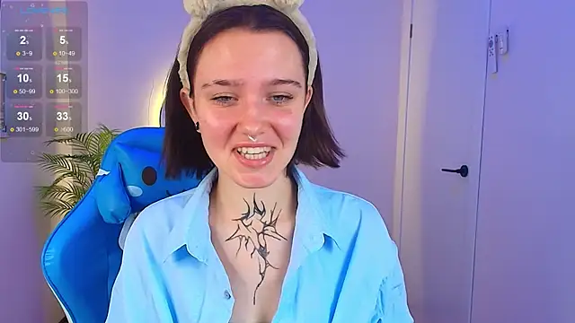 Snapshot of Elastikisss chatting on 4, 10, 2025 Elastikisss online show from 4, 10, 2025