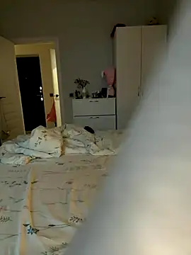 Snapshot of LinaViam chatting on 15, 10, 2025 LinaViam online show from 15, 10, 2025