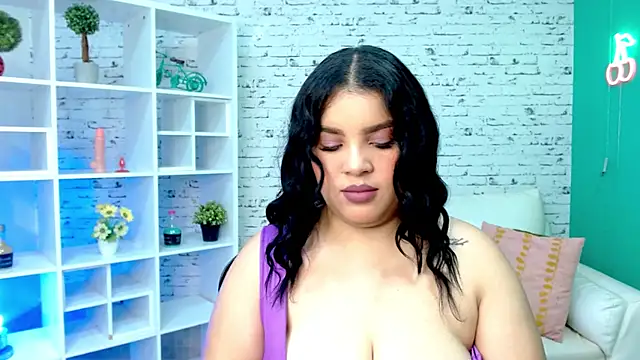 Snapshot of loaizalust chatting on 6, 11, 2025 loaizalust online show from 6, 11, 2025