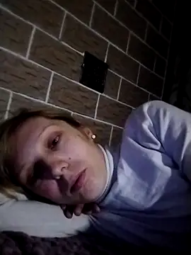 Snapshot of Ponka2011 chatting on 4, 10, 2025 Ponka2011 online show from 4, 10, 2025