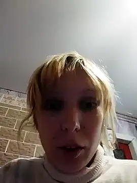 Snapshot of Ponka2011 chatting on 5, 10, 2025 Ponka2011 online show from 5, 10, 2025