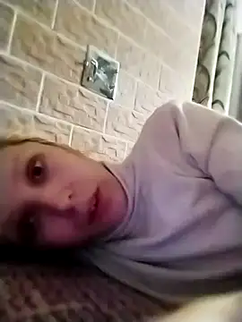 Snapshot of Ponka2011 chatting on 6, 10, 2025 Ponka2011 online show from 6, 10, 2025