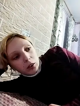 Snapshot of Ponka2011 chatting on 14, 10, 2025 Ponka2011 online show from 14, 10, 2025