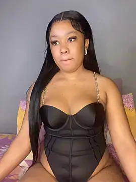 Snapshot of BlackBarbieX23 chatting on 6, 10, 2025 BlackBarbieX23 online show from 6, 10, 2025