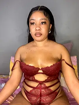 Snapshot of BlackBarbieX23 chatting on 8, 10, 2025 BlackBarbieX23 online show from 8, 10, 2025