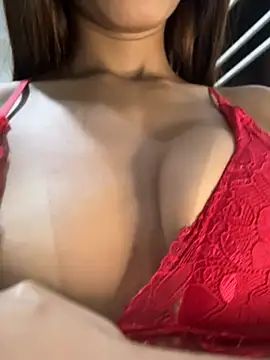 Snapshot of magrinha_hot chatting on 8, 2, 2026 magrinha hot online show from 8, 2, 2026