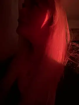 Sweet-blonde online show from 9, 4, 2026