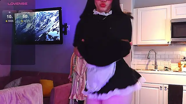 Snapshot of LunaMilav chatting on 31, 10, 2025 LunaMilav online show from 31, 10, 2025