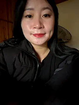 Snapshot of violet-00 chatting on 22, 10, 2025 violet-00 online show from 22, 10, 2025